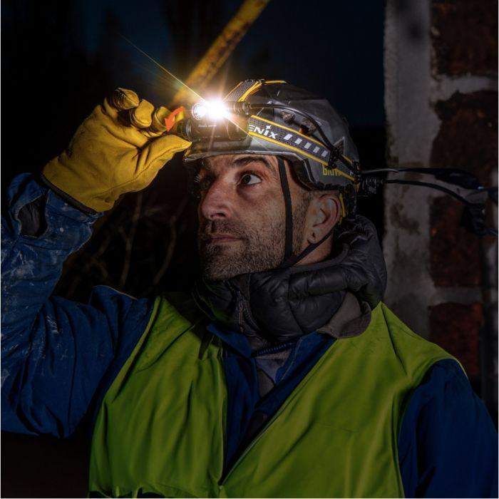 Latarka LED Fenix HM75R 5